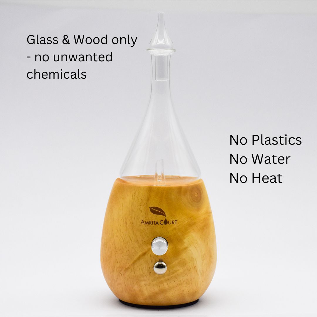 CELESTE Nebuliser — Decanter-Style Diffuser in Glass & Pine
