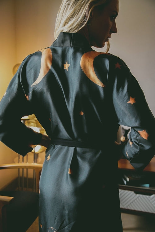 The Royal Robe in Twilight – Eco Silk Kimono