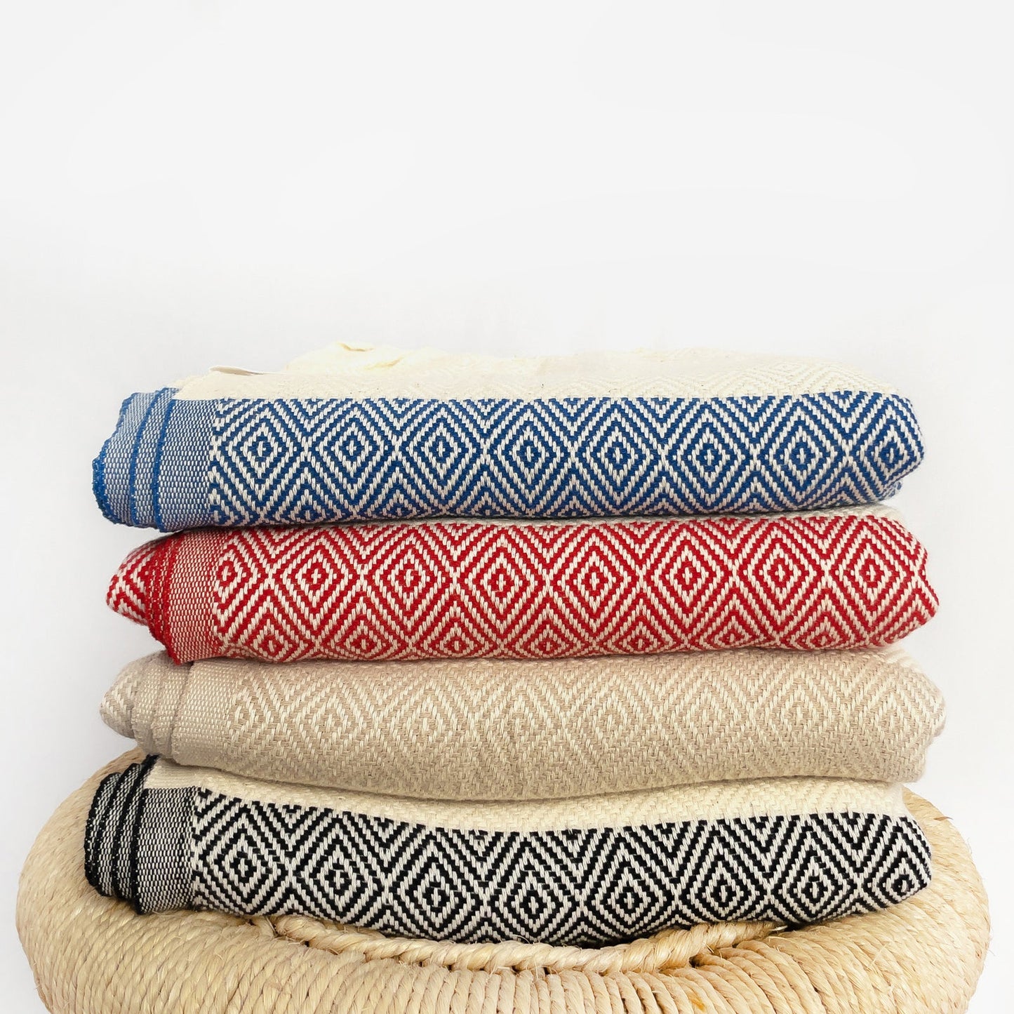 Otto Black Turkish Towel – Jacquard-Woven, Organic, Mindfully Made